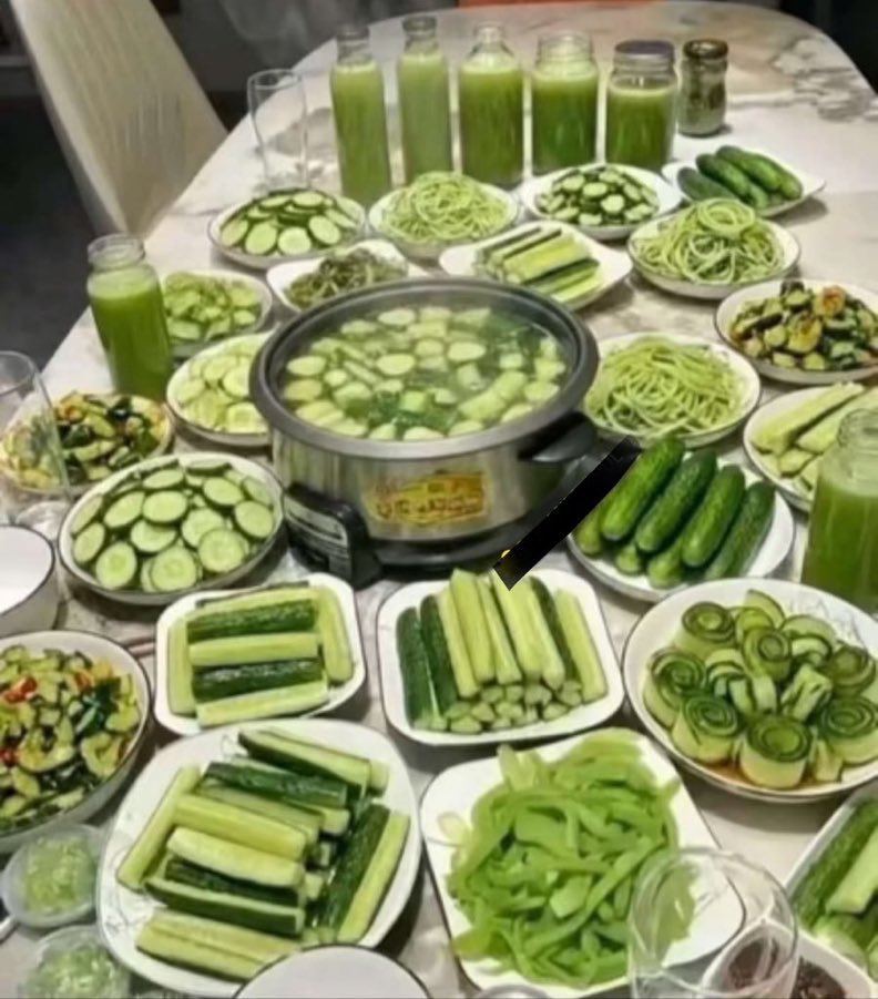 ꜱᴀʟᴀʜ tweet media