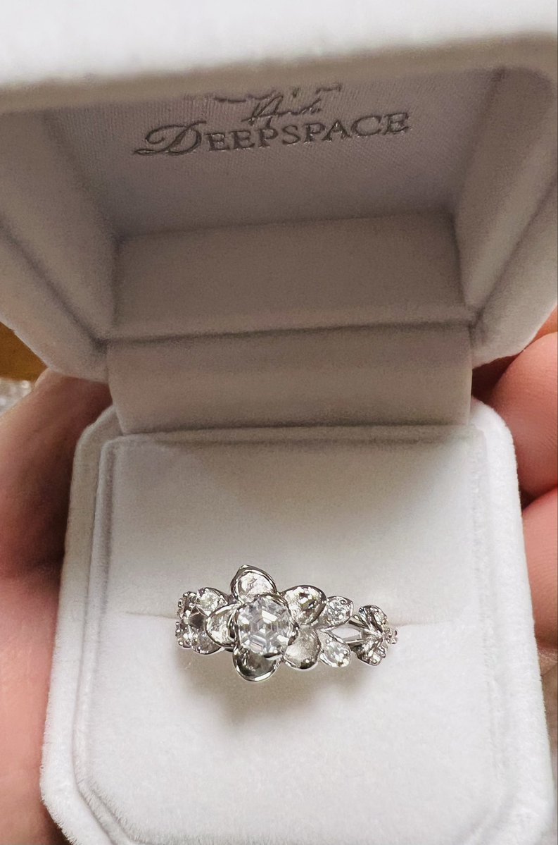 ぷれーりー tweet media