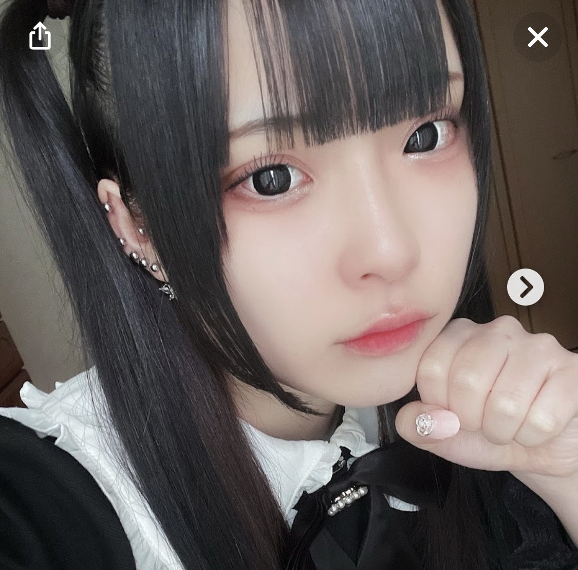 あろん tweet media