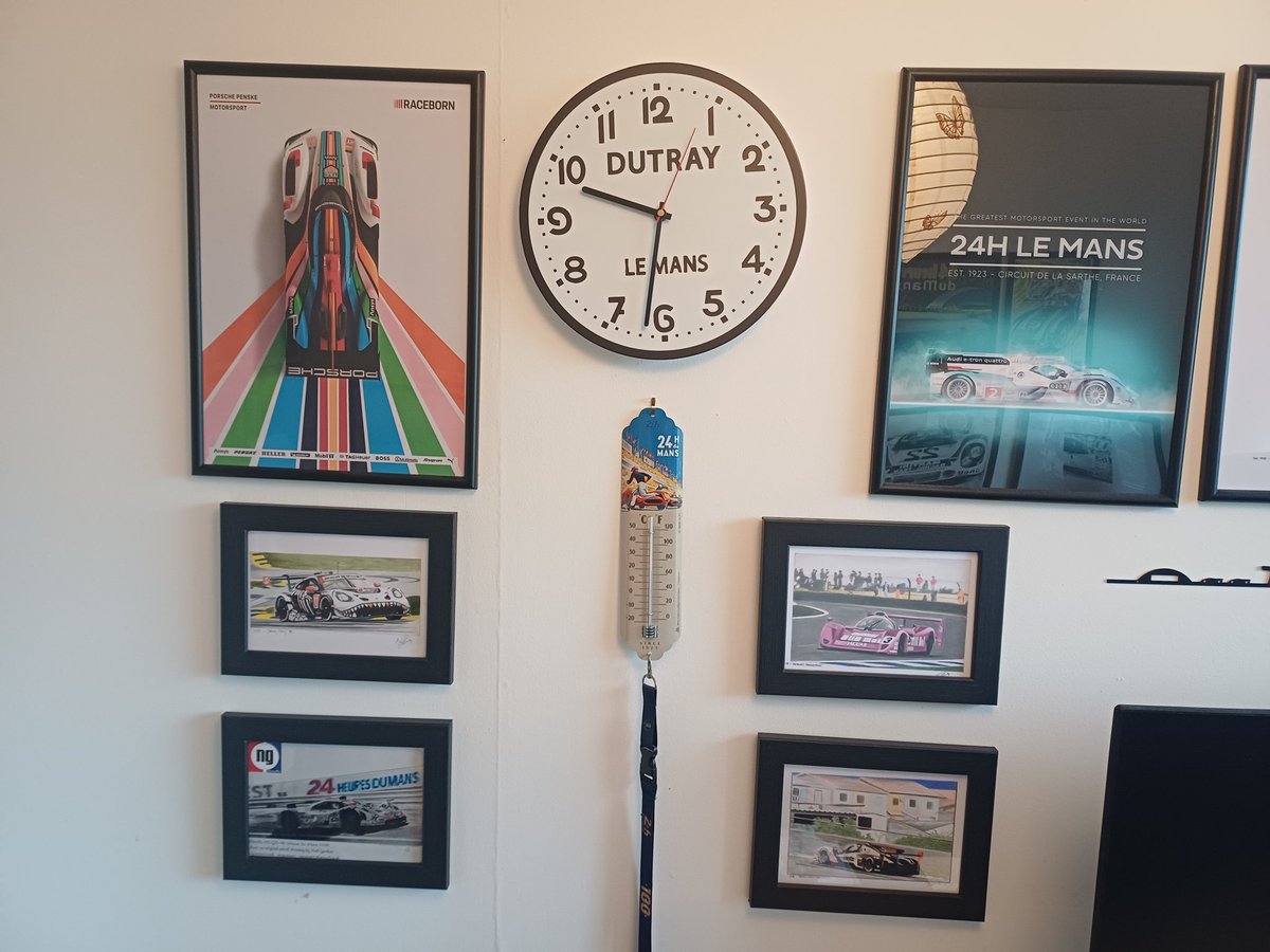 Mike Perrin tweet media