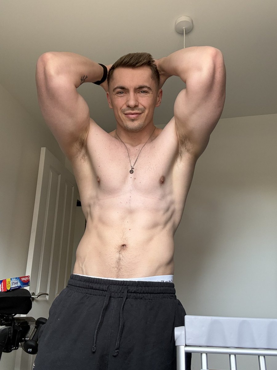 Alpha Alex 🐺 tweet media