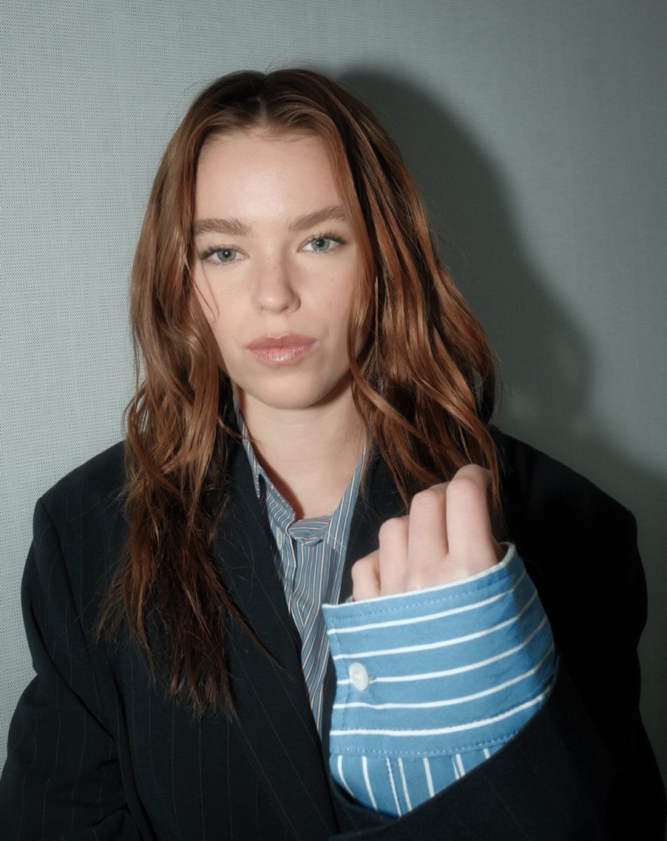 Milly Alcock Access tweet media