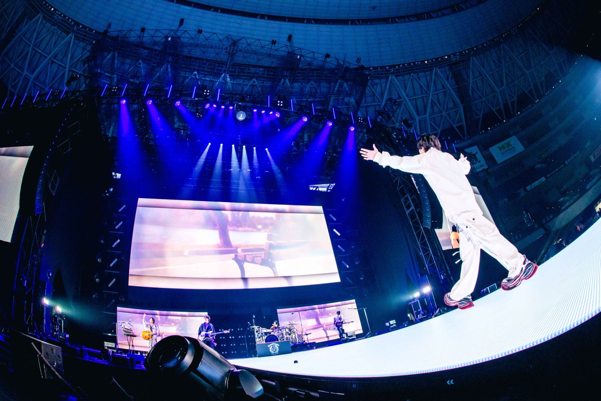 Novelbright tweet media