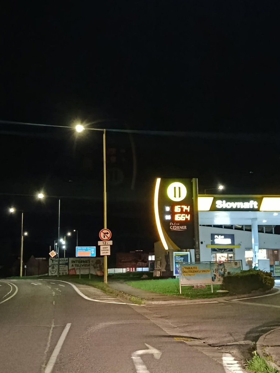 Florian Machl tweet media