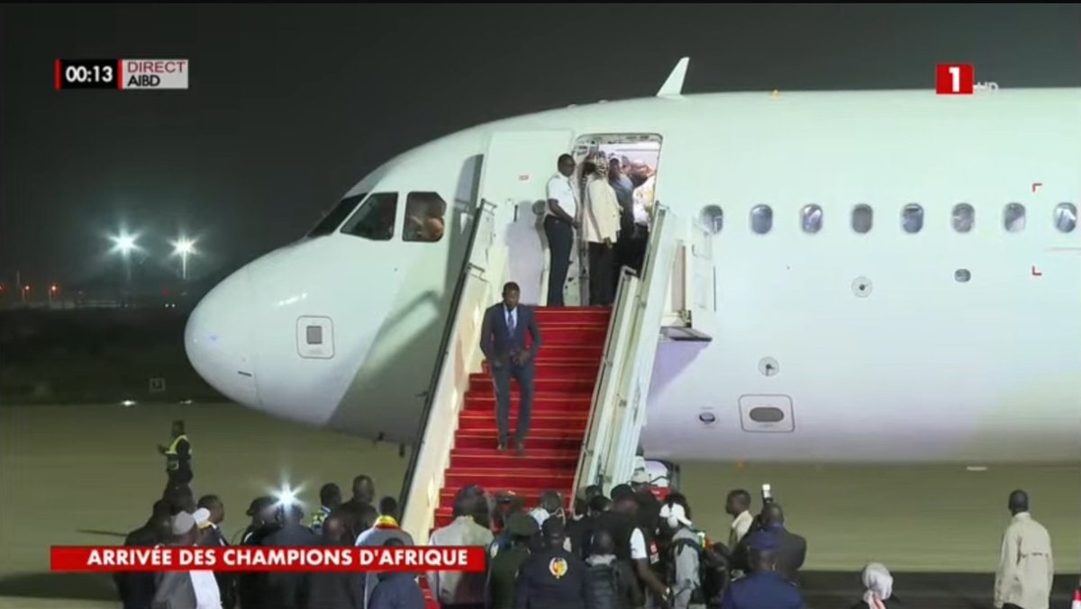 Restitutor Orientis 🇱🇮 tweet media