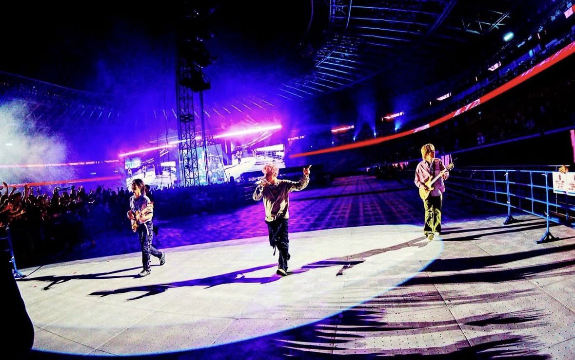 ゆとは tweet media