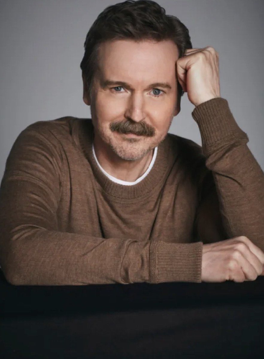 Colin Farrell on the draft of a new Matt Reeves tweet:

“It’s really, really so beautiful. It’s tasty stuff. Matt Reeves always chooses the best gifs”

(via <a href="/Variety/">Variety</a>)