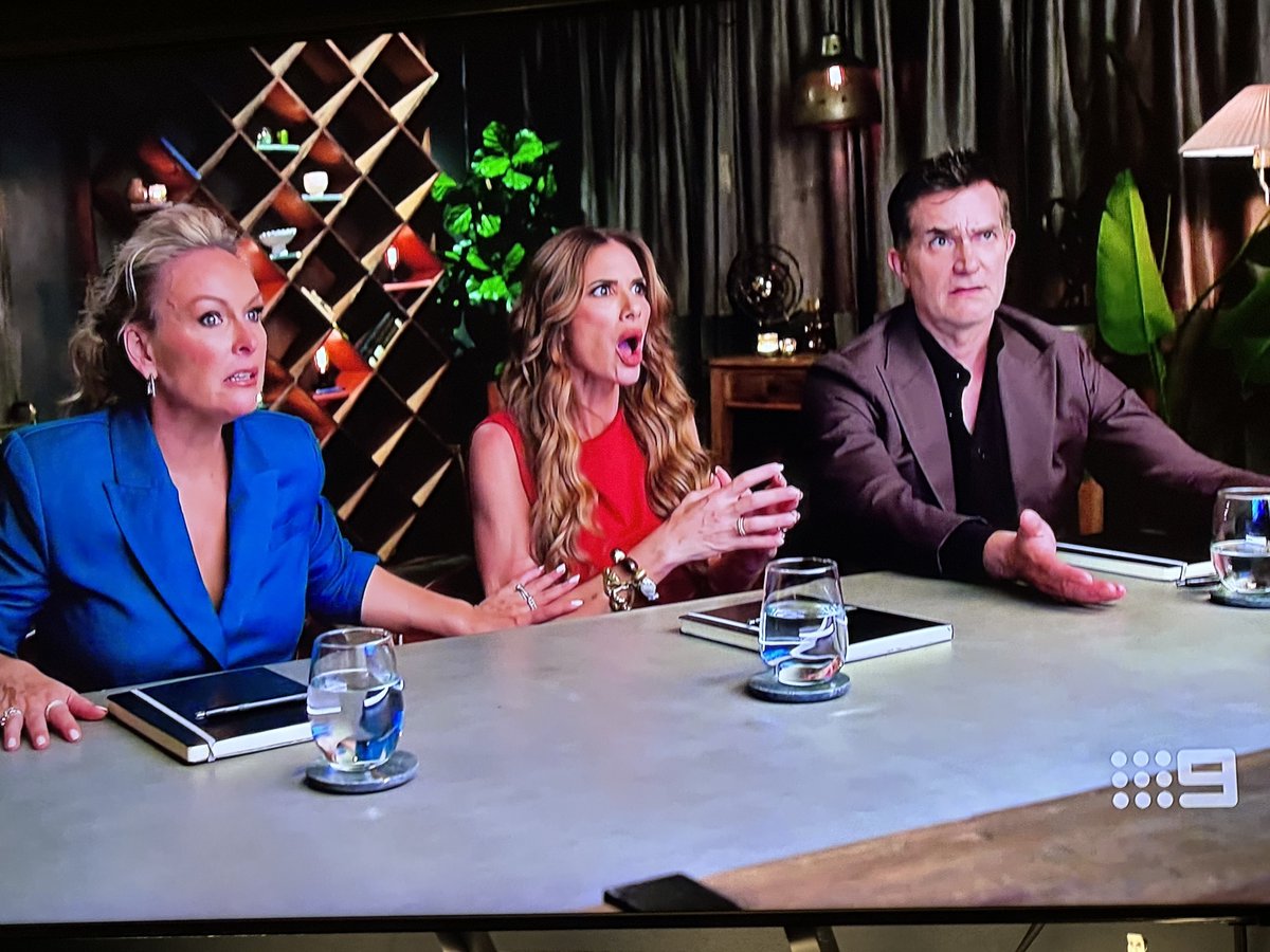 Steph the sarcastic sequin tweet media