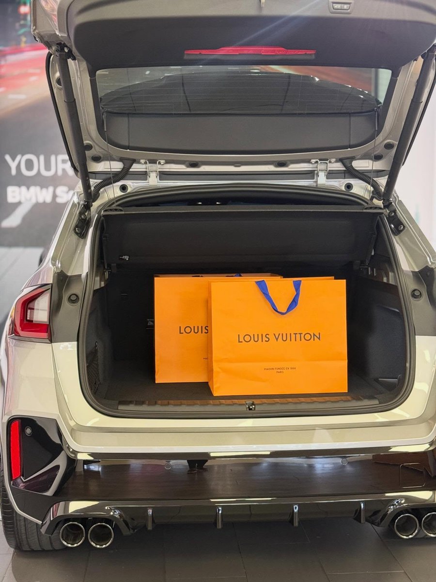 'Black Crown fave' 😋 tweet media