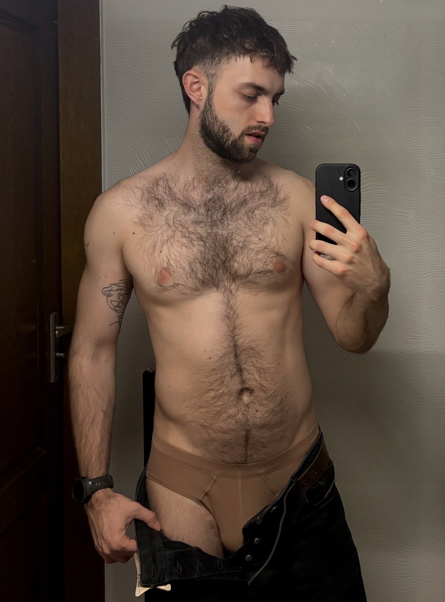 👑 HUNGDOMPOLE tweet media