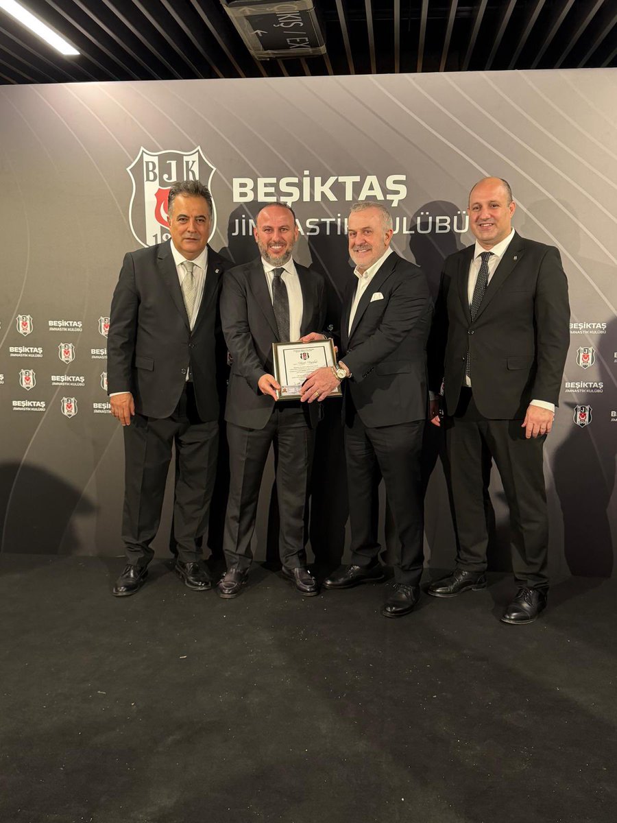 SİNAN VARDAR tweet media