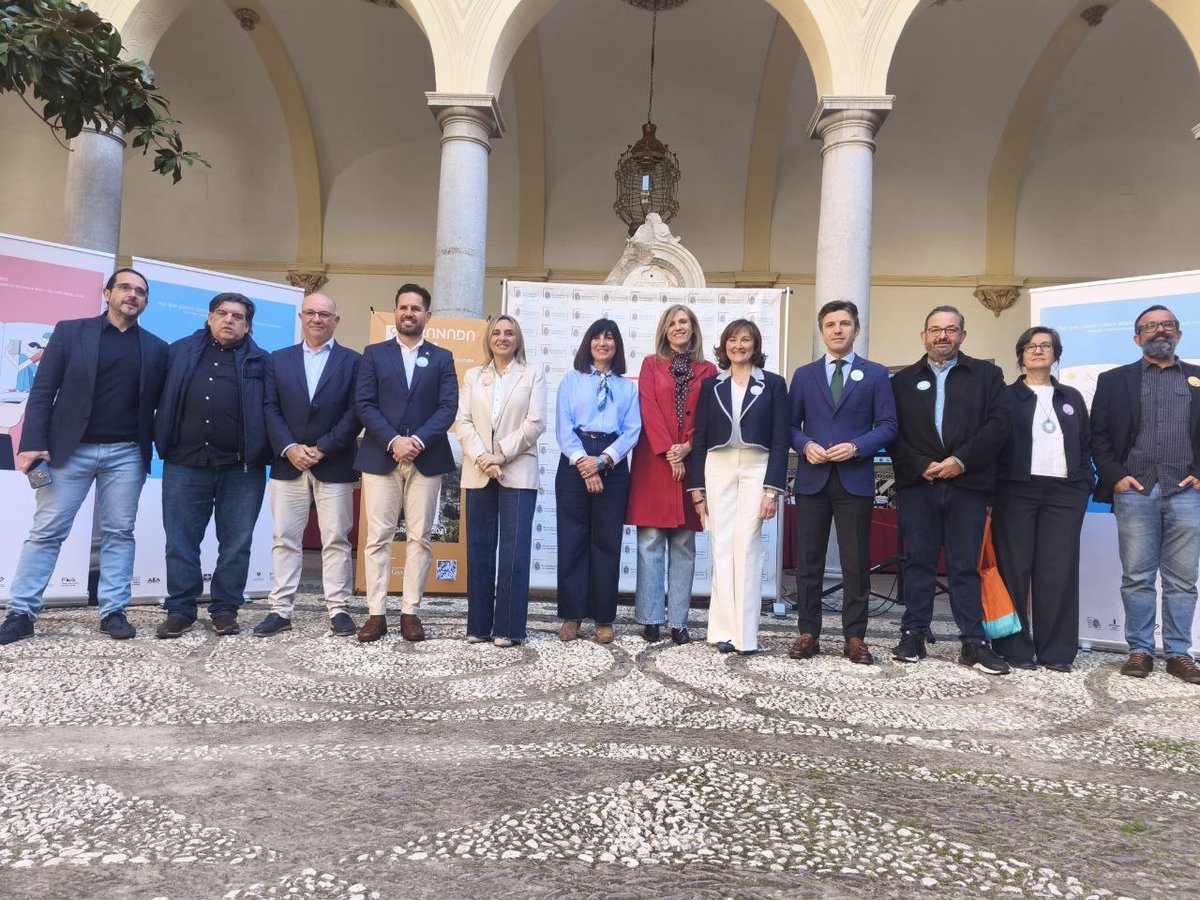 Feria Libro Granada tweet media