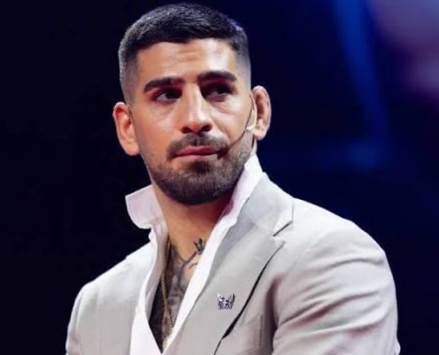 Kırmızı Köşe tweet media