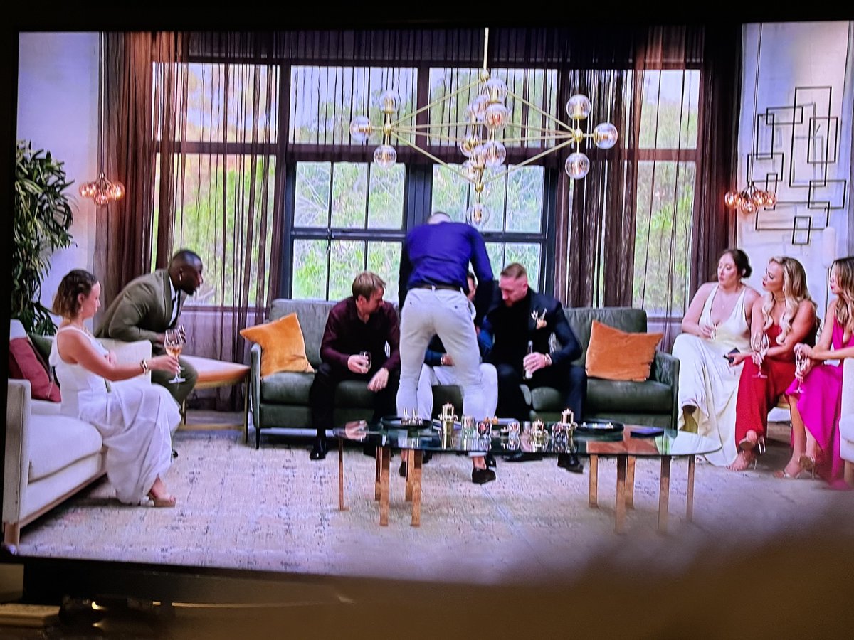 Steph the sarcastic sequin tweet media