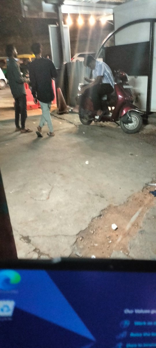 adiyan90818's tweet photo. @rtnagarbcp @BlrCityPolice @blrcitytraffic @bbmpcommr 
@rtnagarbcp sir how much ever you tell this people will not listen... Requesting strict action sir.. coming inside residential areas group gathering and smoking causing serious problems https://t.co/uMXxFczNJP