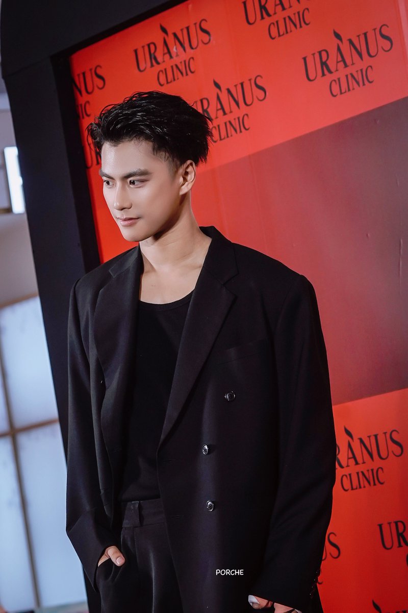 porche1807's tweet photo. เปิดหน้าผากเพิ่มดาเมจความหล่อ

URANUS CLINIC WITH OHMPAWAT

#OhmxUranusClinic
#ohmpawat    @ohmpawatt https://t.co/Fh4SlBITpv