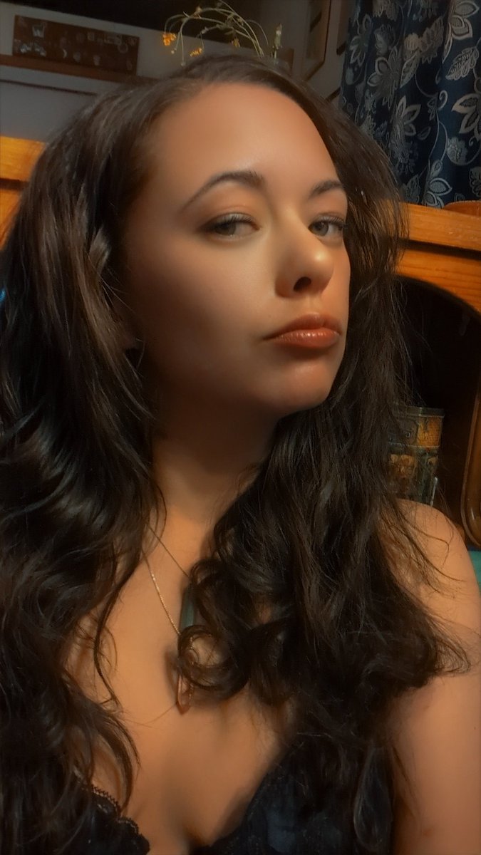 CrazyChick tweet media