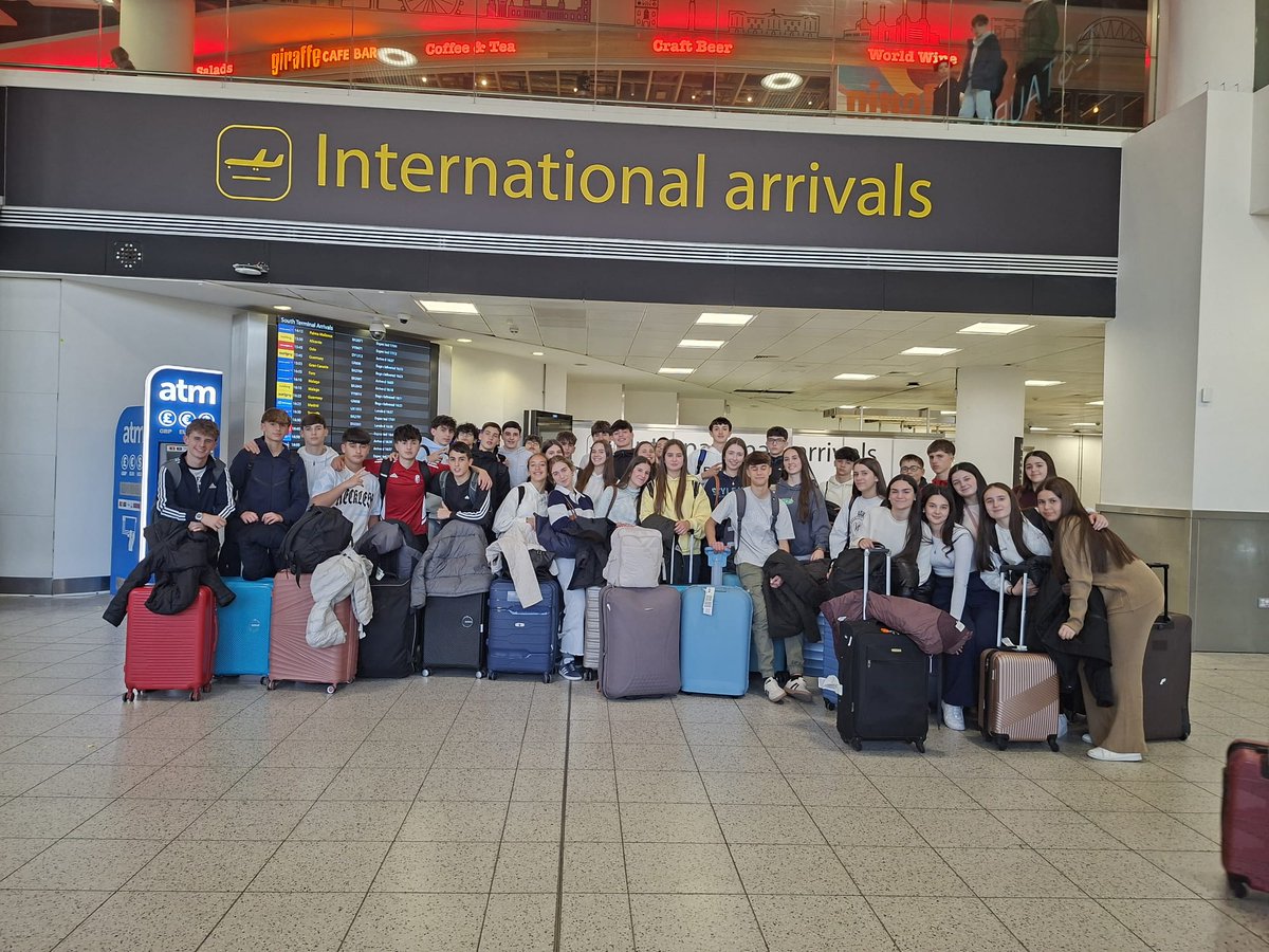 Tenemos desde ayer a nuestros alumnos de 4⁰ de #ESO en su viaje de inmersión lingüística en #broadstairs, donde estarán hasta el fin de semana viviendo una experiencia única e irrepetible para ellos. Esperamos que se diviertan, aprendan y vengan con un bonito recuerdo.