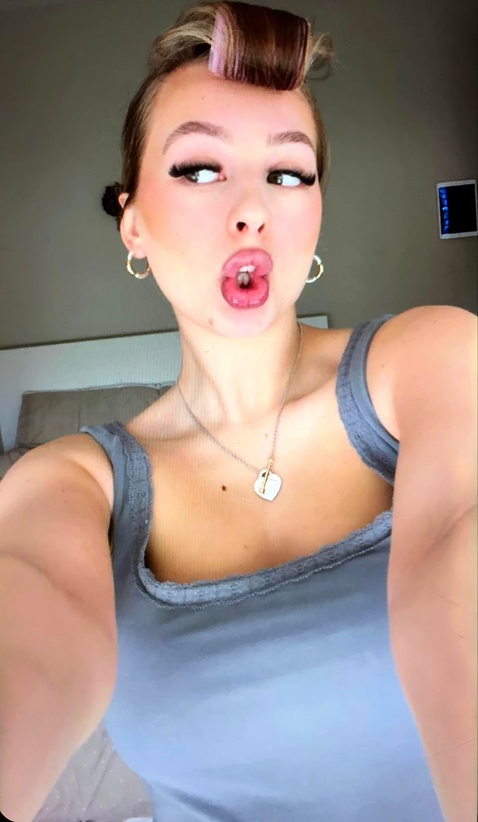 throwaway tweet media