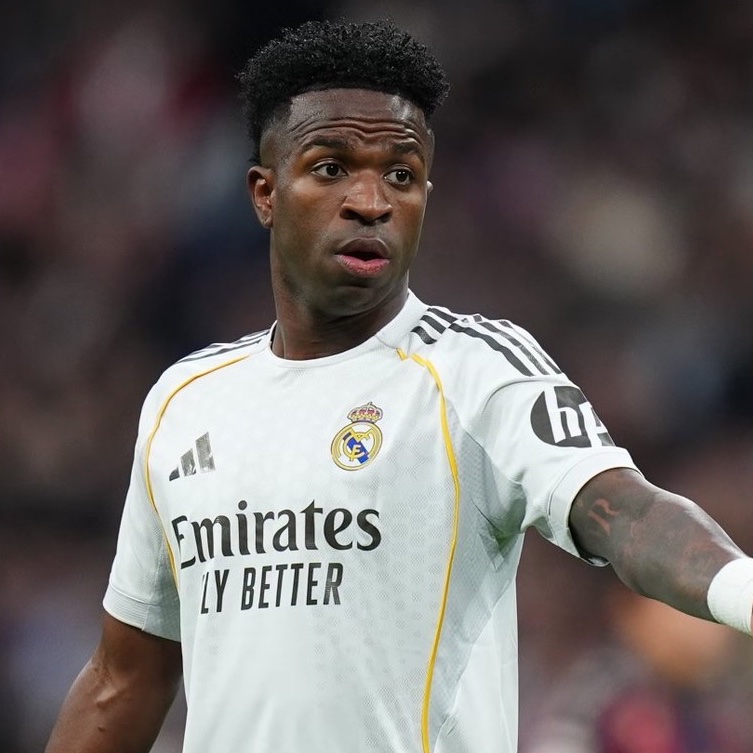 Stretford End tweet media