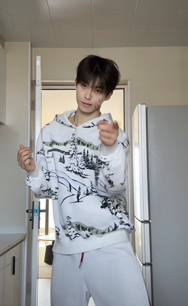 a夜场顶级男模 tweet media