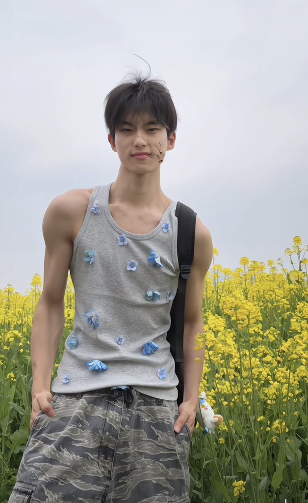 a夜场顶级男模 tweet media