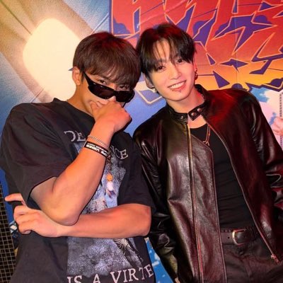 jjkmg_'s tweet image. #NewProfilePic #gyukook #btsvt