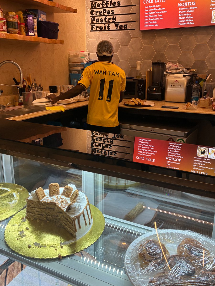 melodramatic ⚢ tweet media