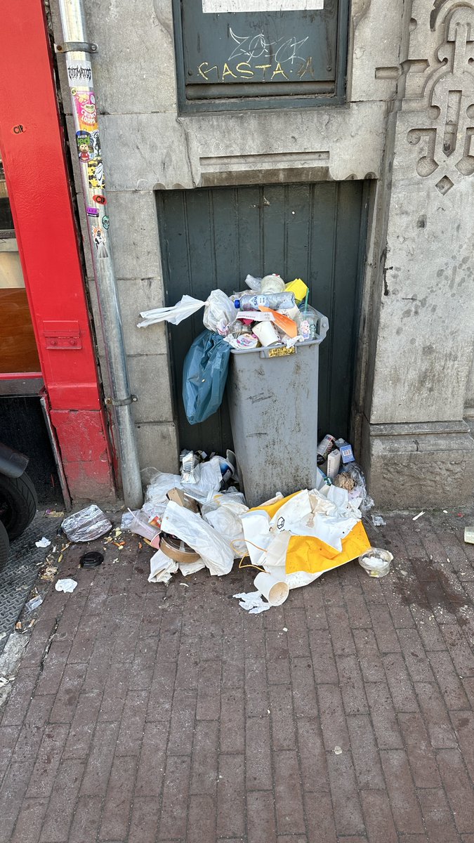 Nico van Gog tweet media