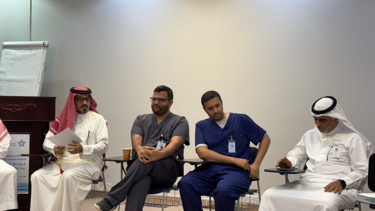 KH_GH2008's tweet photo. 📍 #مستشفى_خليص_العام
عضو #تجمع_مكة_المكرمة_الصحي

عُقد الاجتماع الأول للمجلس الاستشاري لعام 2026م، بحضور الإدارة التنفيذية وممثلي تجربة المريض وعضو تجمع مكة المكرمة الصحي وأعضاء المجلس الاستشاري
تم افتتاح الاجتماع بالترحيب بأعضاء المجلس 

🤝 ناقش الاجتماع مبادرات تهدف إلى:
✨ تعزيز جودة الخدمات الصحية
✨ تحسين تجربة المريض
✨ بناء شراكة فاعلة بين المريض ومقدّم الخدمة

💚 نحو تجربة صحية أفضل للمستفيدين

#مستشفى_خليص_العام 
#لتبقى_مكة_بصحة