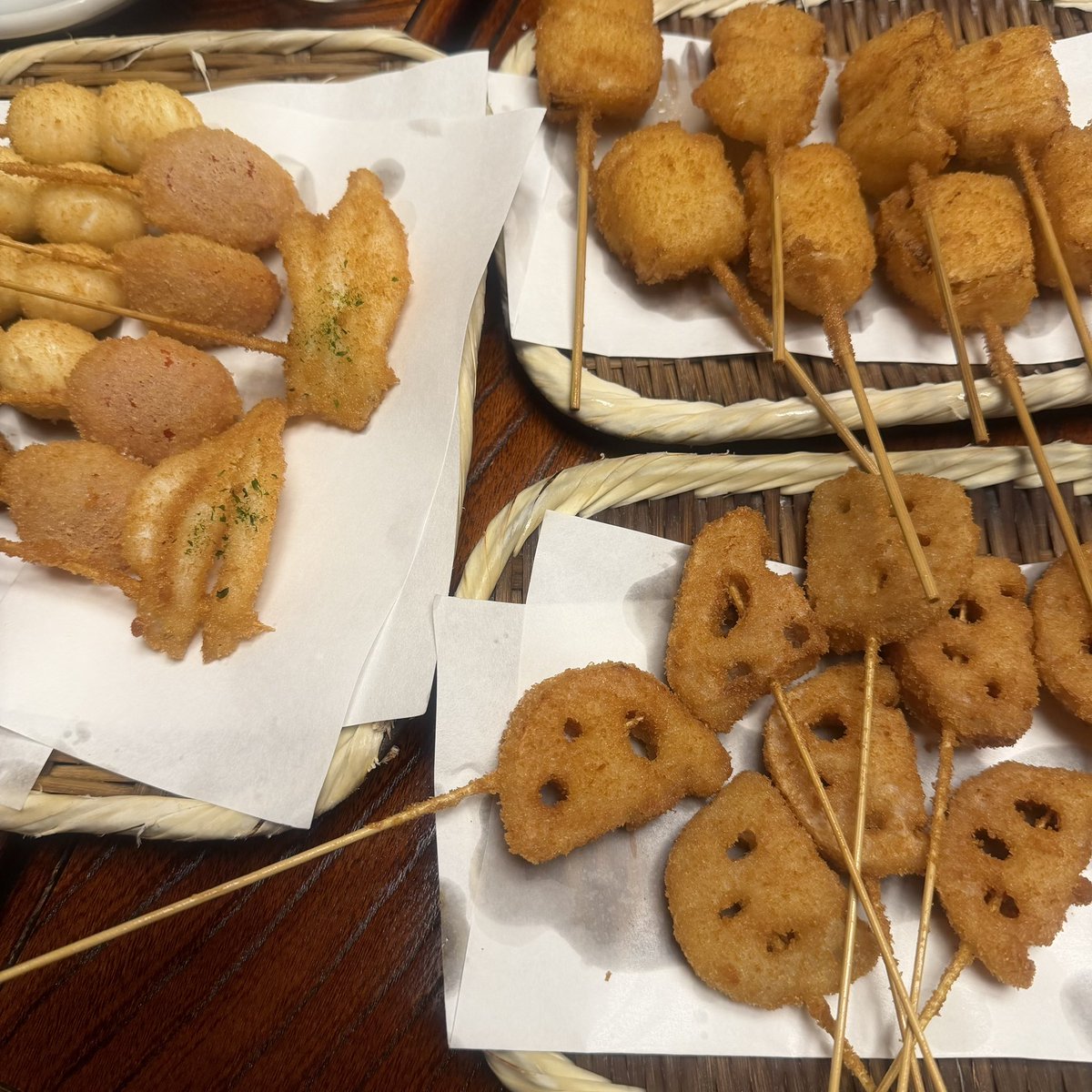 コキン tweet media