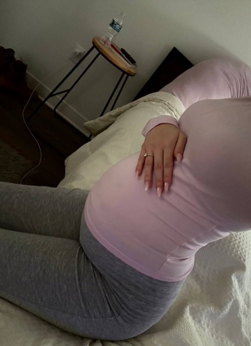 Ecenaz çelik tweet media