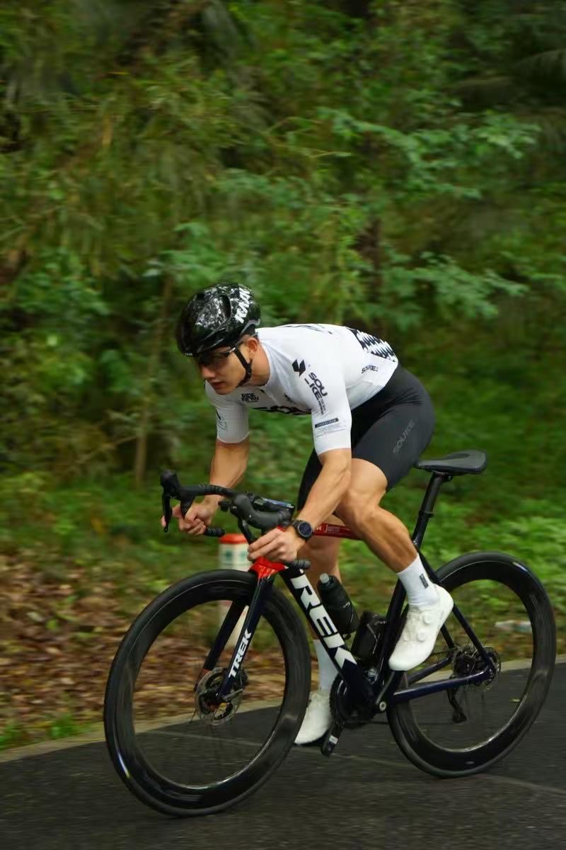 昆明十月FQ tweet media