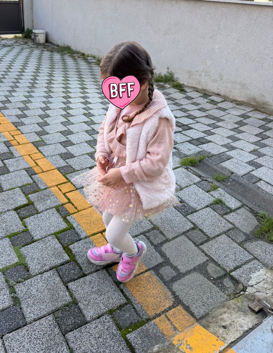 ru 🕯️ tweet media