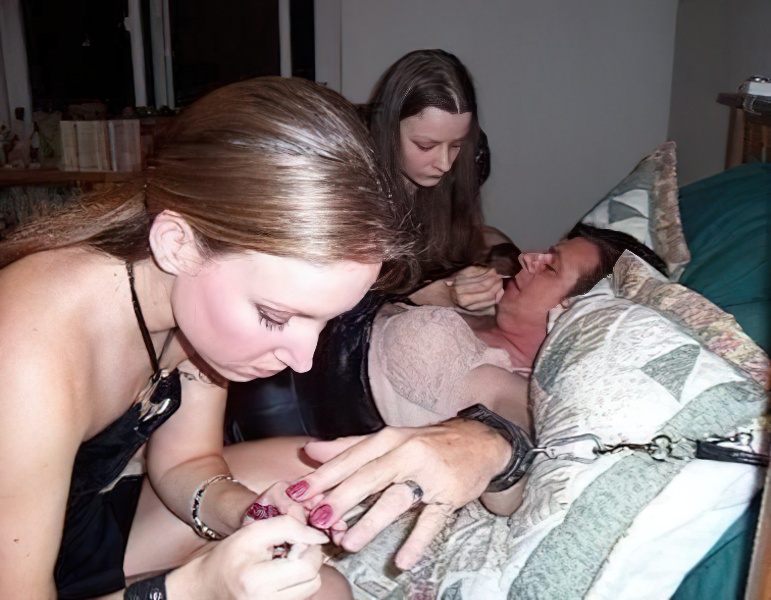 ForcedFemme.Me tweet media