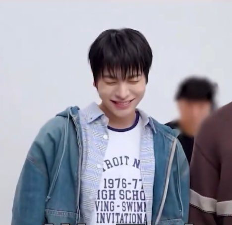 prettyxikies's tweet photo. 🐱: i’ll try to imitate sumin hyung expression 

imitation success > < https://t.co/MUaz04zNXr