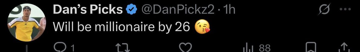 LickMyLocks tweet media