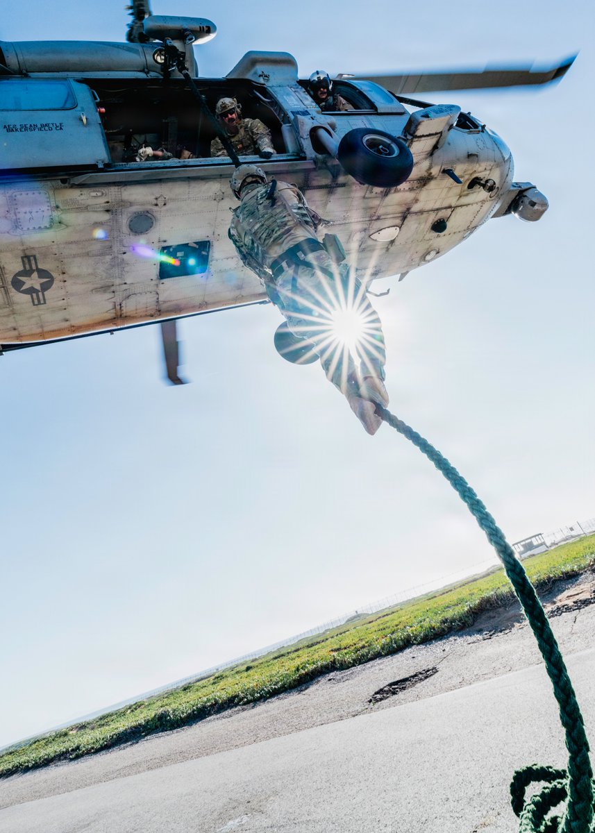 U.S. Navy tweet media