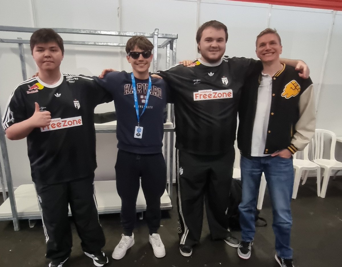 Pioupiou tweet media