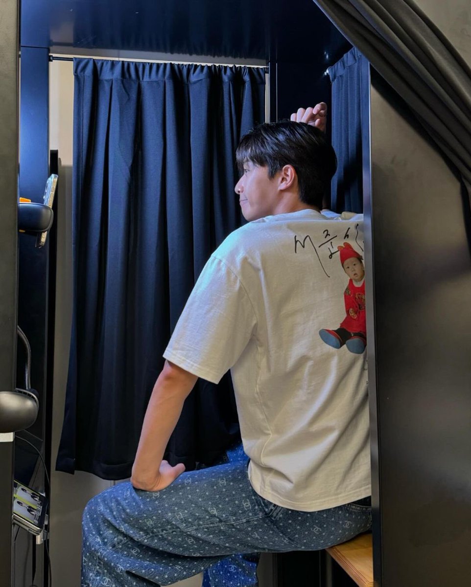 트윅스 tweet media