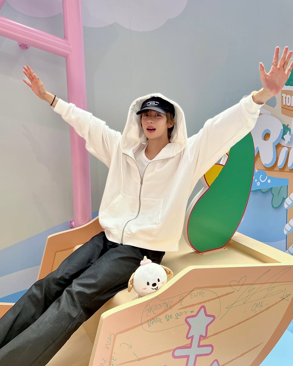 N년 전 오늘의 앤톤 tweet media