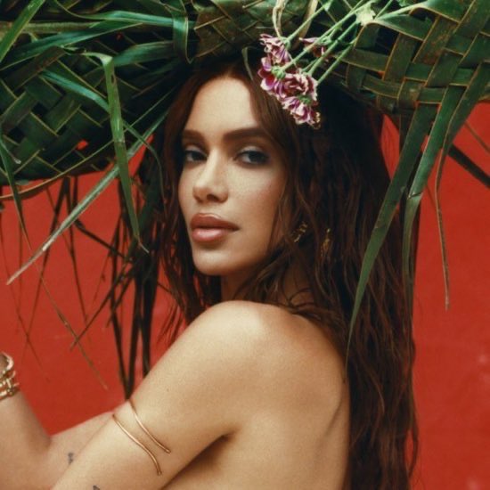 ThePopStatus's tweet image. News 🚨 | #Anitta and #Shakira are collaborating for the first time in their upcoming song  ‘CHOKA CHOKA’, out April 9th! The song will serve as Anitta’s next single from her upcoming album ‘EQUILIBRIVM’!