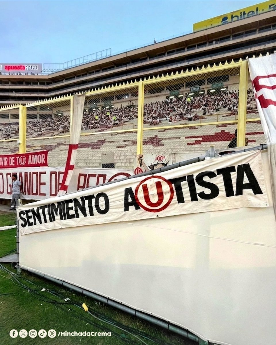 Hinchada Crema tweet media