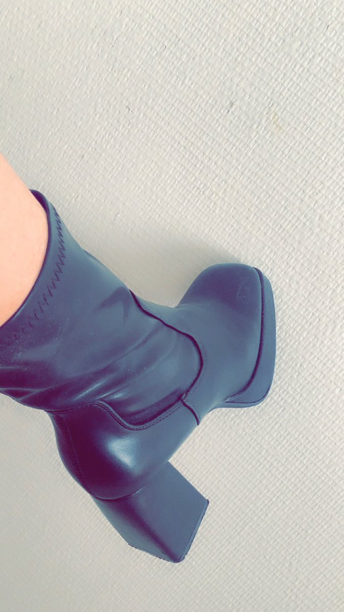 ALPHA DOO-NA tweet media