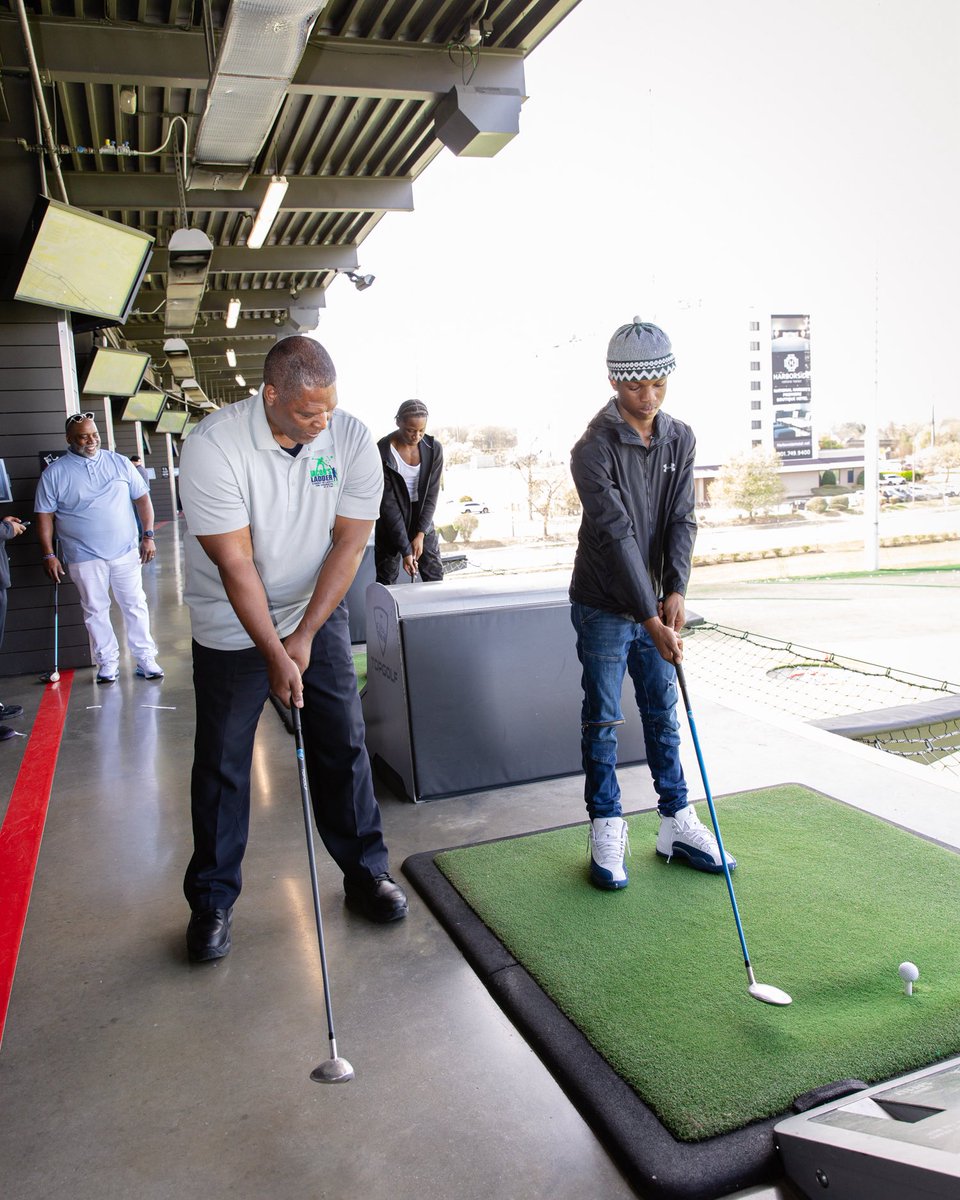 _JacobsLadder's tweet photo. Enjoying a fun-filled day of golfing, food, and an awards ceremony as we celebrate our youth at Topgolf alongside their mentors, our staff, Board of Directors, &amp; partners from the Department of Juvenile Services! ⛳🏌🏽‍♂️🎉🏆

#JacobsLadder #YouthDevelopment #CelebratingSuccess https://t.co/cnMewn5zDS