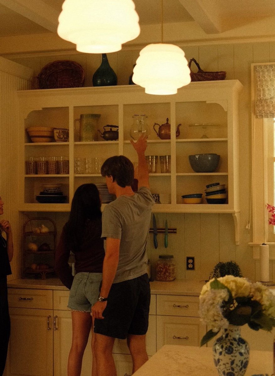 domestic bellyconrad