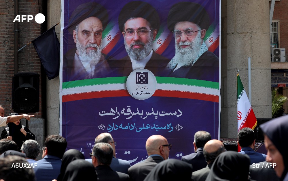 AFPespanol's tweet photo. Irán rechazó una propuesta de tregua en la guerra con Estados Unidos e Israel bajo la mediación de Pakistán, informa, sin precisar la fuente, la agencia de noticias Irna #AFP https://t.co/iV42TSow9c