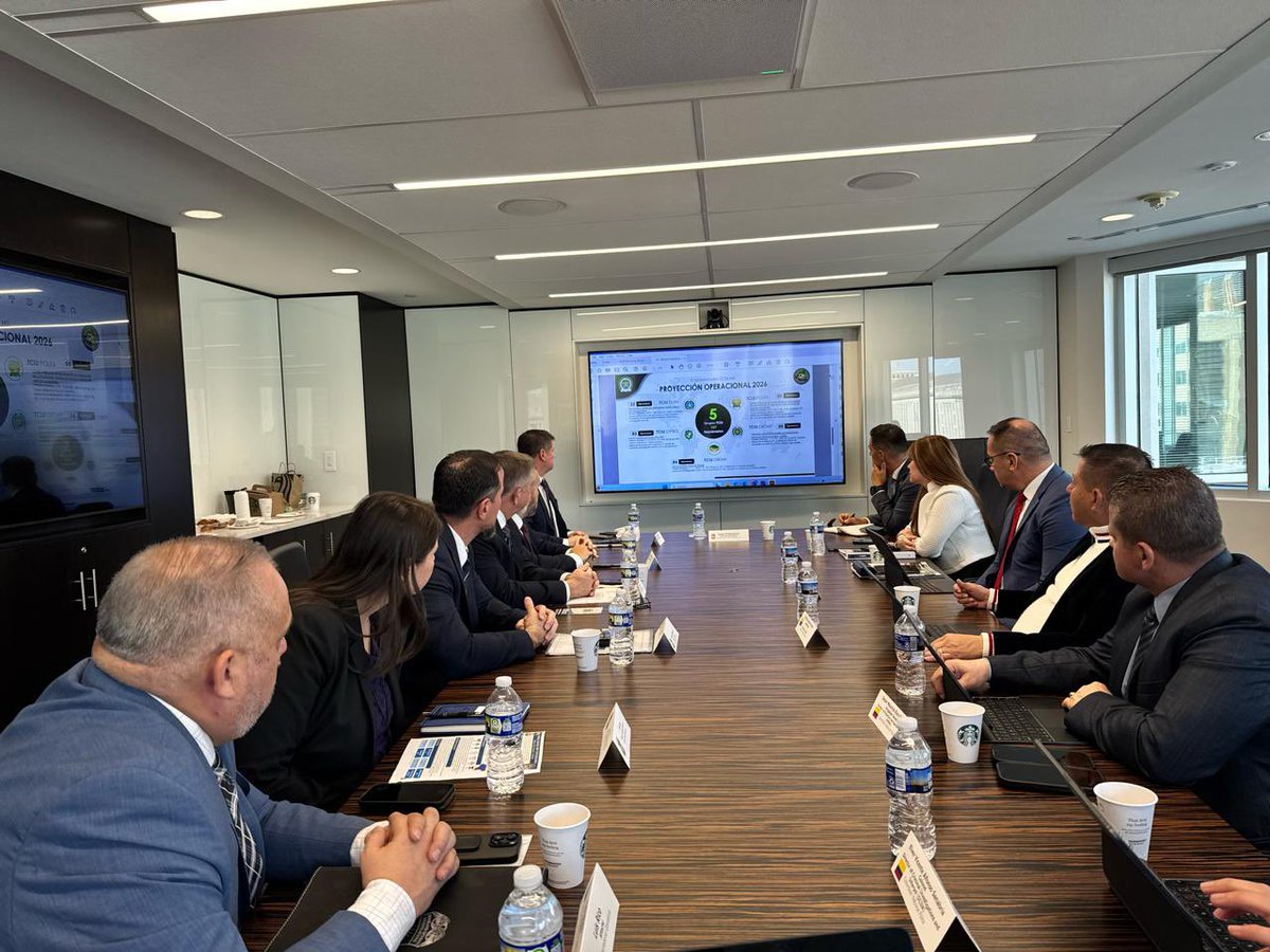 General William Oswaldo Rincón Zambrano tweet media