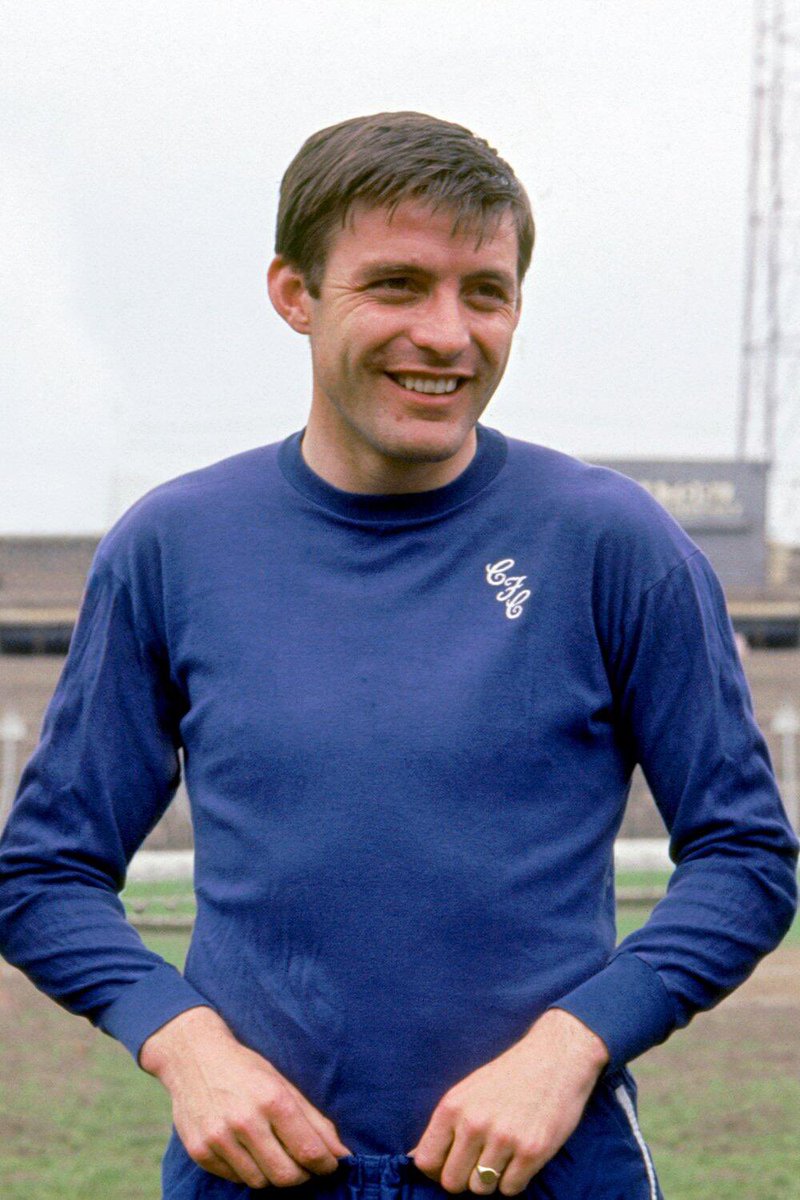 LegendChel_1's tweet photo. 📈 Chelsea players with most goals in the club's history.
#1. Frank Lampard: 211 goals
#2. Bobby Tambling: 202 goals
#3. Kerry Dixon: 193 goals
#4. Didier Drogba: 164 goals
They are great legends for Chelsea FC
#Lampard #Tambling #Dixon #Drogba #ChelseaFC https://t.co/7ICRtNyvgy