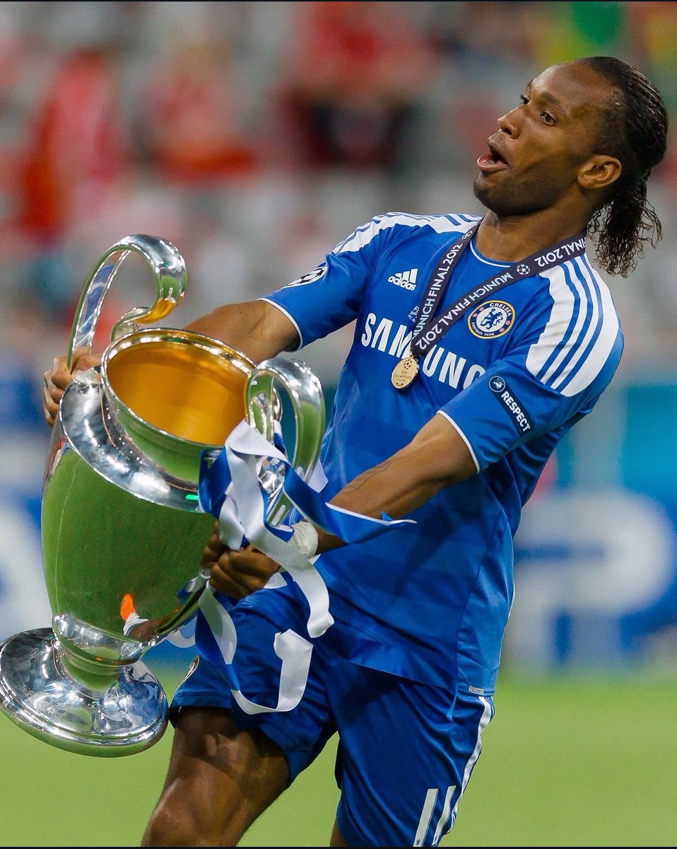 LegendChel_1's tweet photo. 📈 Chelsea players with most goals in the club's history.
#1. Frank Lampard: 211 goals
#2. Bobby Tambling: 202 goals
#3. Kerry Dixon: 193 goals
#4. Didier Drogba: 164 goals
They are great legends for Chelsea FC
#Lampard #Tambling #Dixon #Drogba #ChelseaFC https://t.co/7ICRtNyvgy